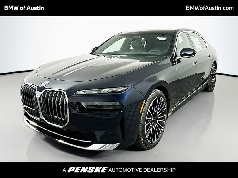2025 BMW i7 - Image 1