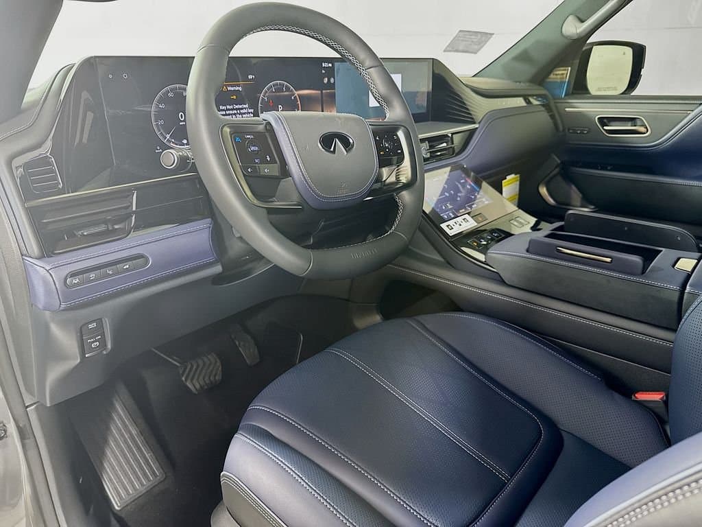 2026 INFINITI QX80 - Image 10