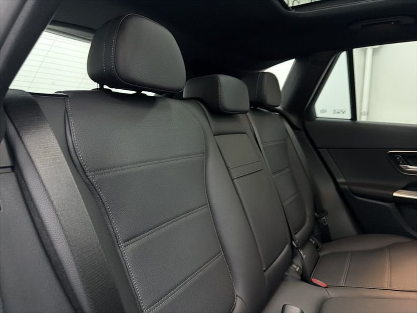 2026 Mercedes-Benz GLC - Image 26
