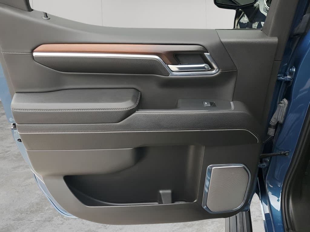 2024 GMC Sierra 1500 - Image 16