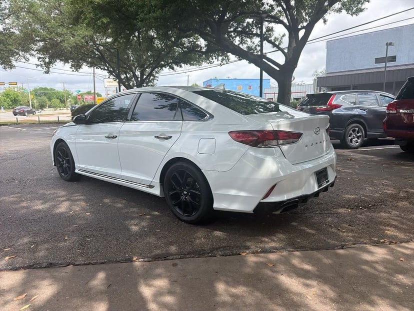2018 Hyundai Sonata - Image 5