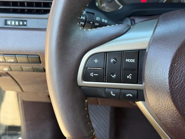2017 Lexus RX - Image 14