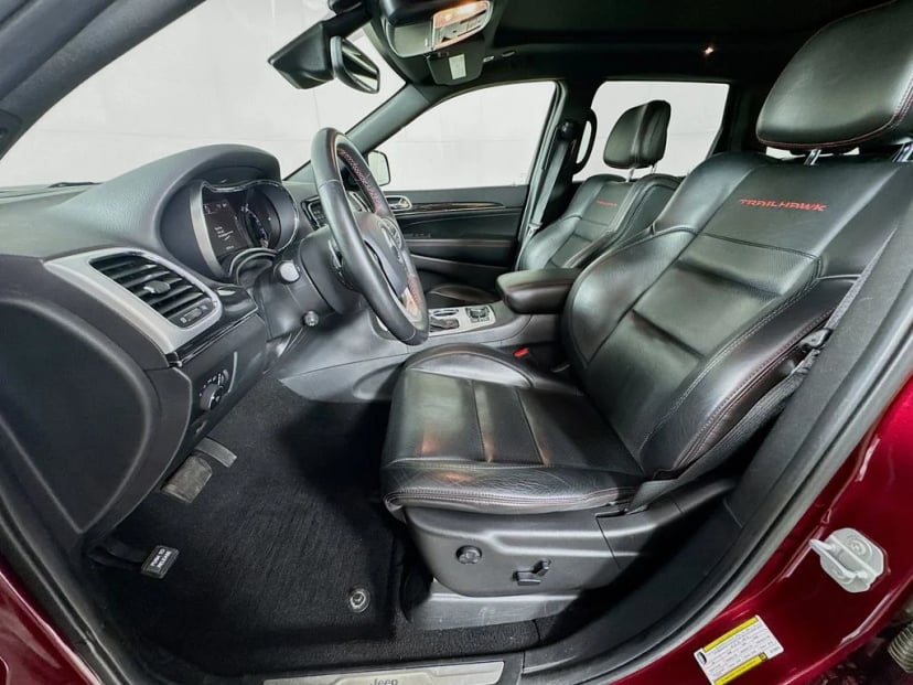 2019 Jeep Grand Cherokee - Image 24