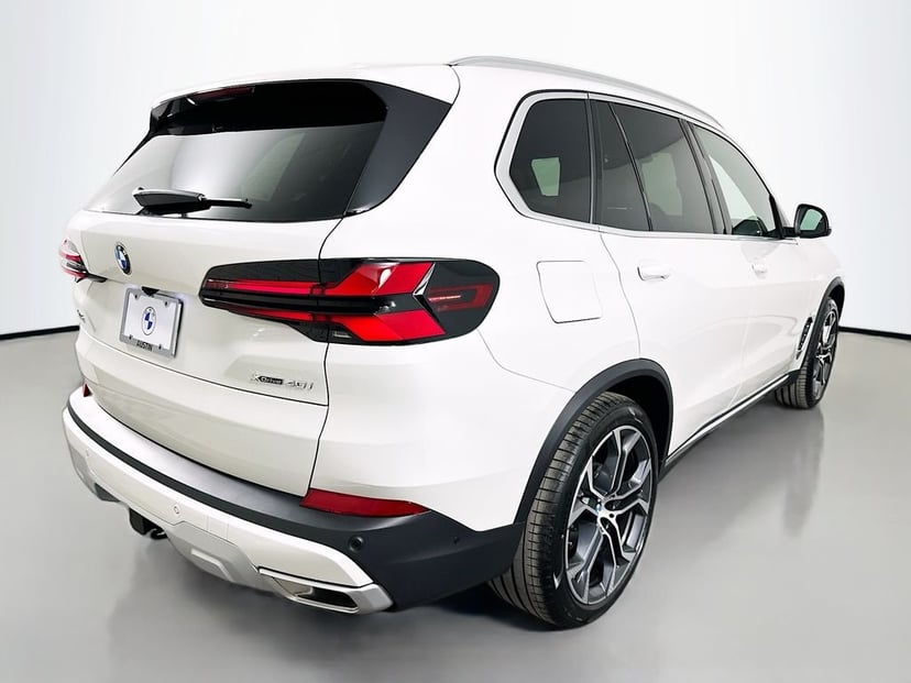 2026 BMW X5 - Image 5