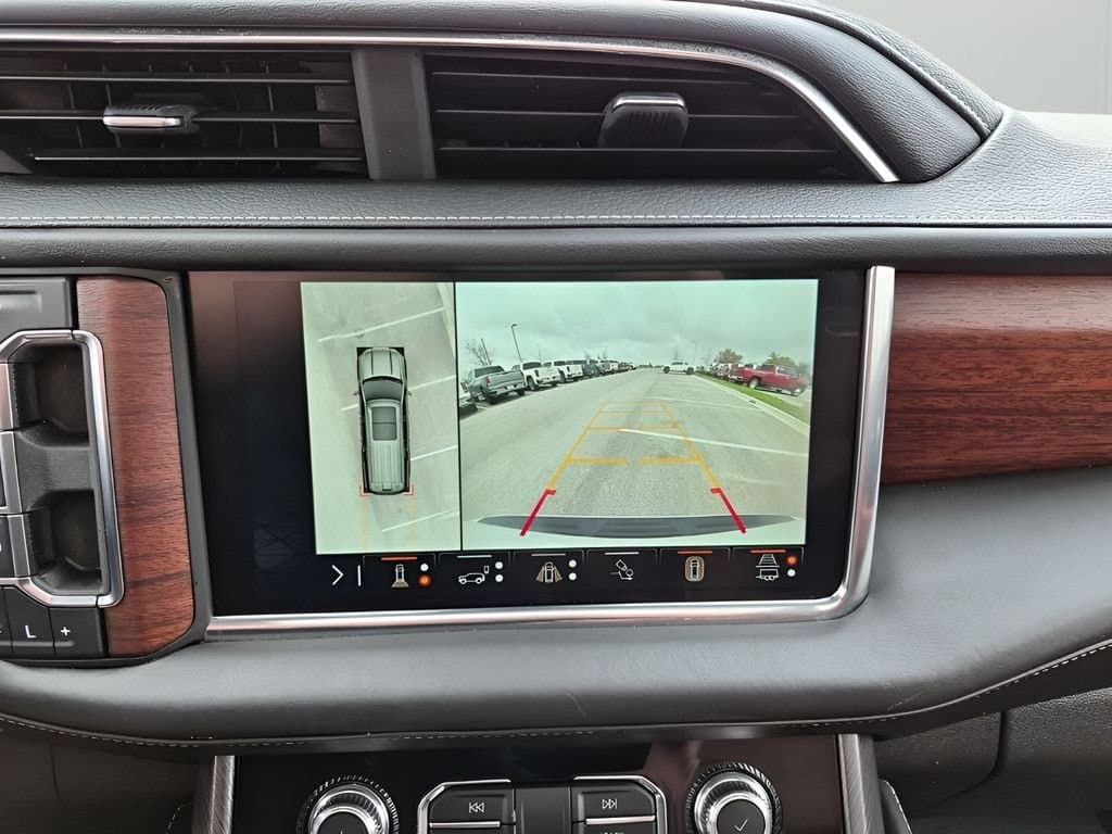 2023 GMC Yukon XL - Image 46