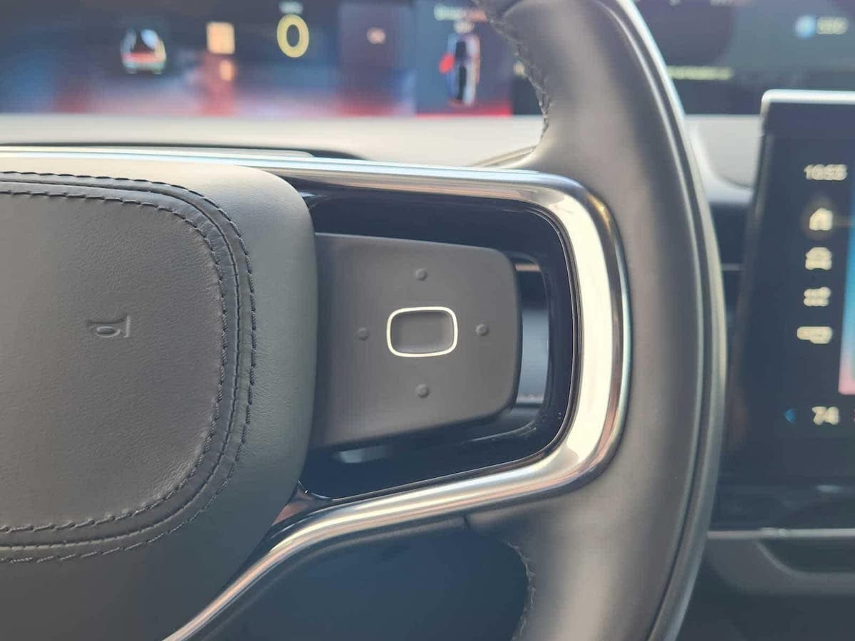 2025 Lincoln Nautilus - Image 27