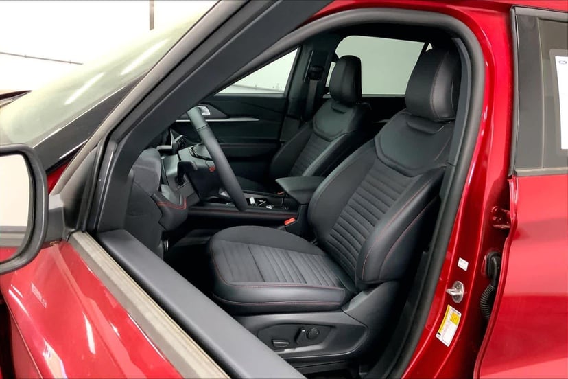 2026 Ford Explorer - Image 8