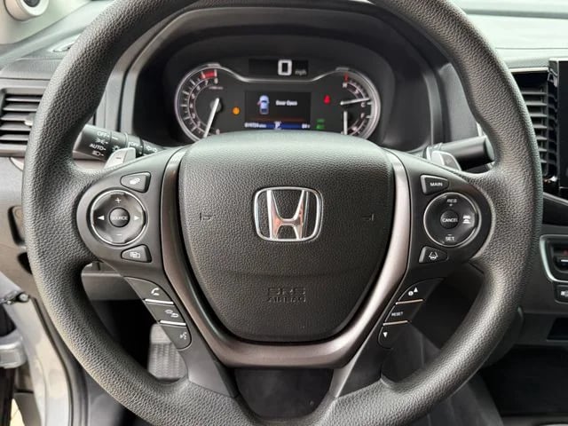 2023 Honda Ridgeline - Image 13