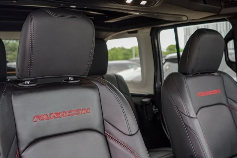 2025 Jeep Wrangler - Image 34