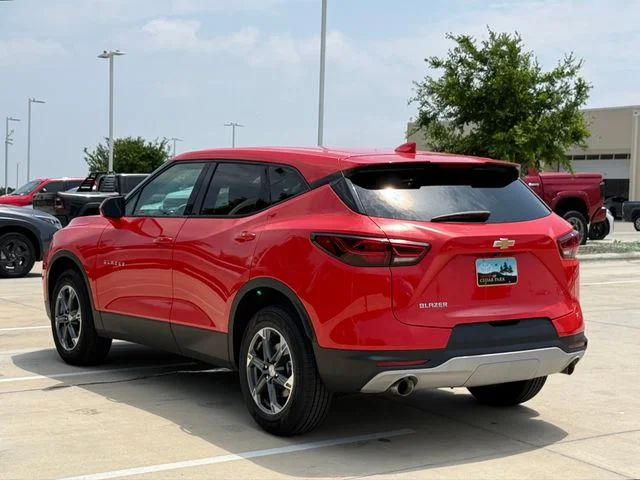 2025 Chevrolet Blazer - Image 8