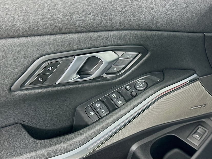 2026 BMW 3 Series - Image 20