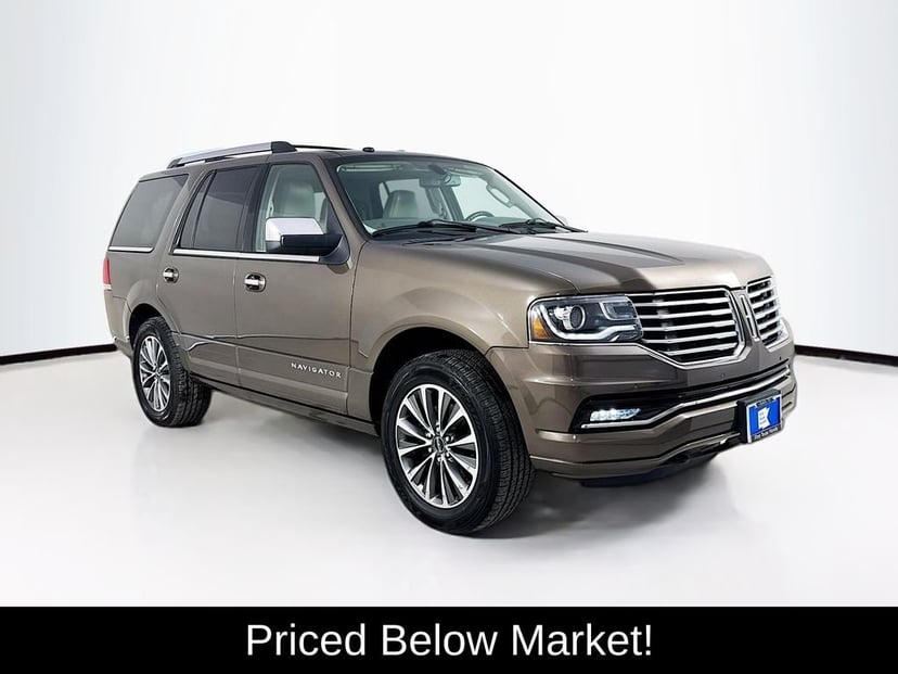 2017 Lincoln Navigator - Image 1