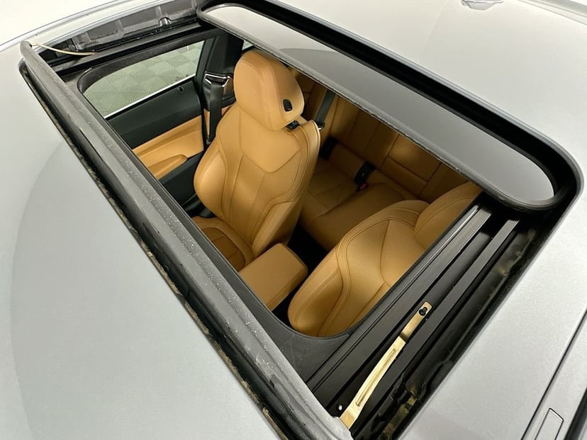 2025 BMW 4 Series - Image 22