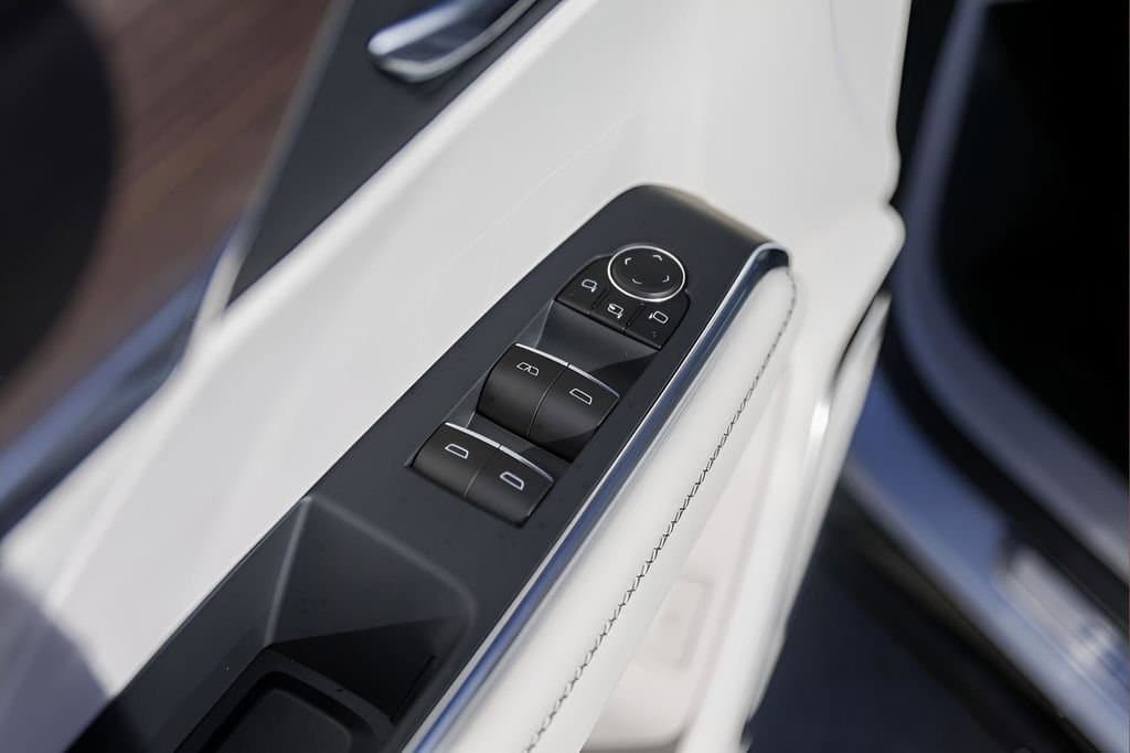 2026 GMC Acadia - Image 21