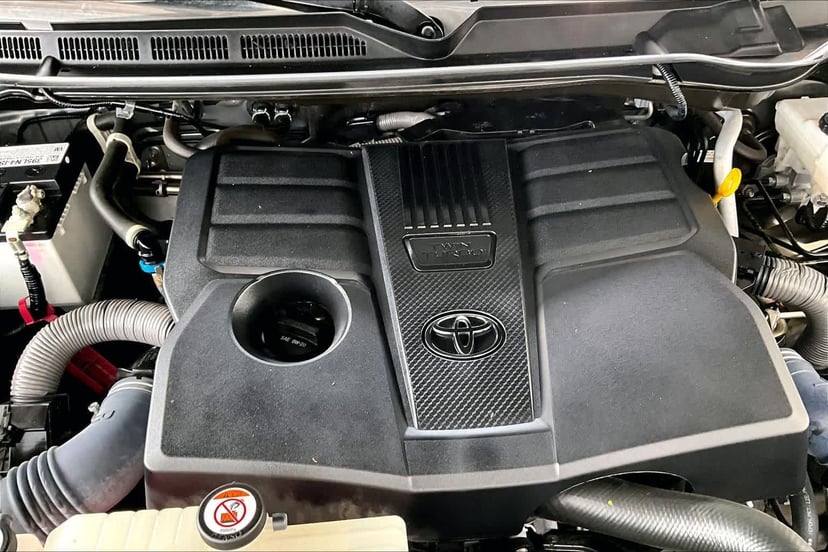 2023 Toyota Tundra - Image 32