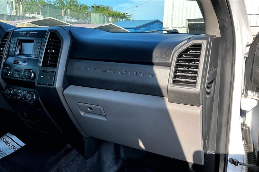 2019 Ford F-250 - Image 19