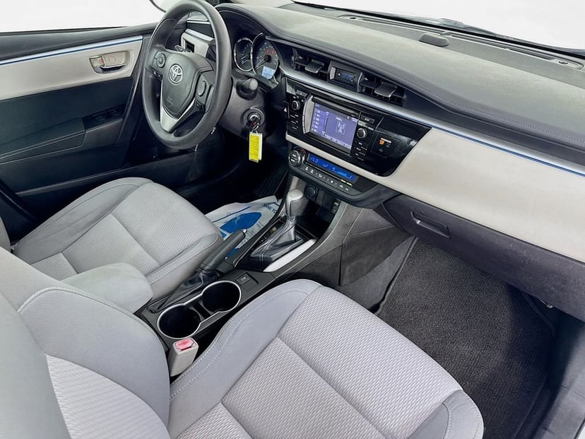 2015 Toyota Corolla - Image 33