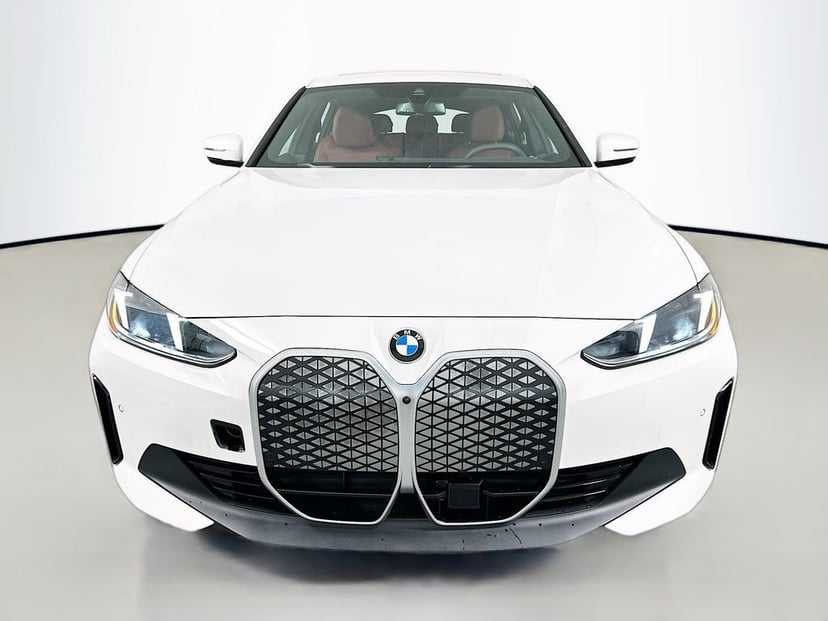 2026 BMW i4 - Image 2