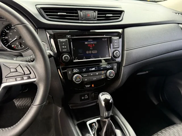 2019 Nissan Rogue - Image 19