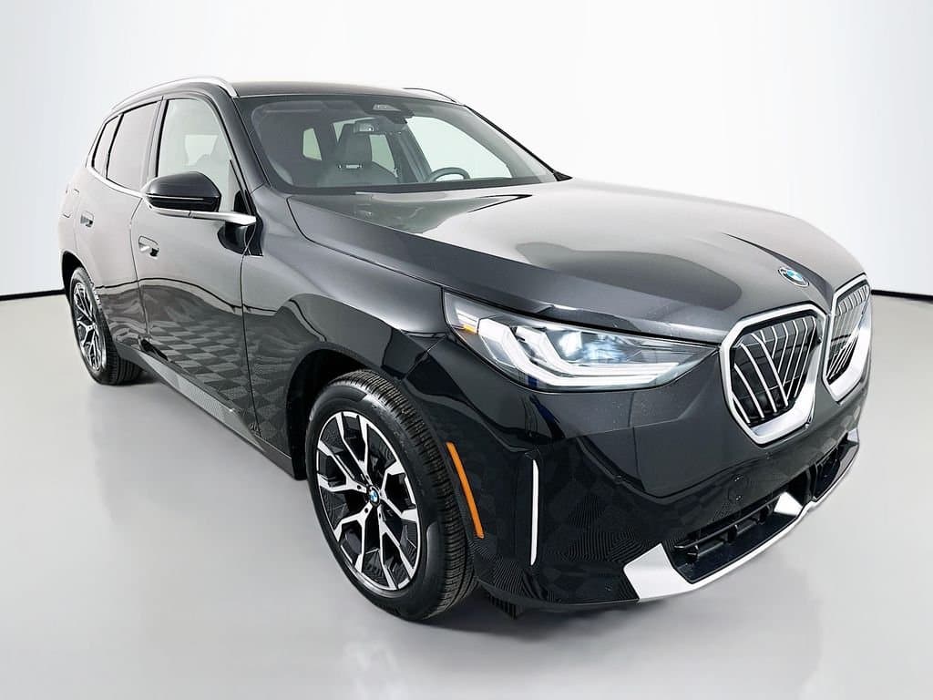 2025 BMW X3 - Image 3