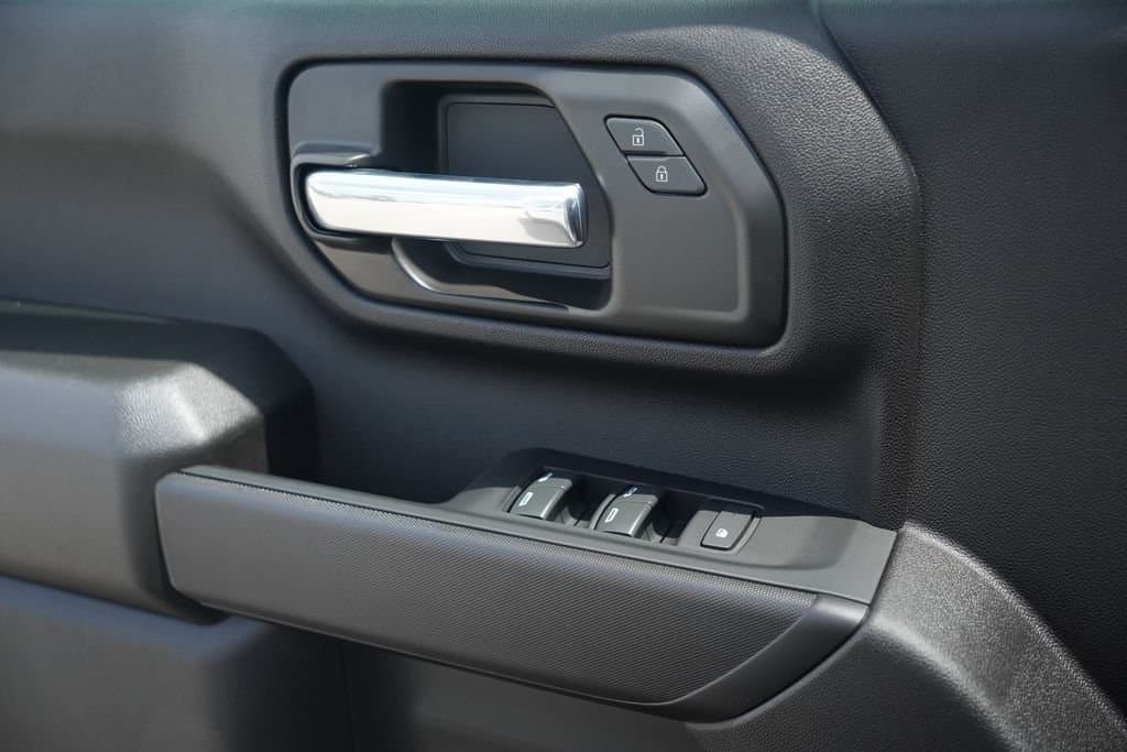 2024 GMC Sierra 2500HD - Image 23