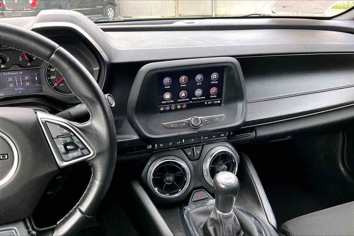 2021 Chevrolet Camaro - Image 7