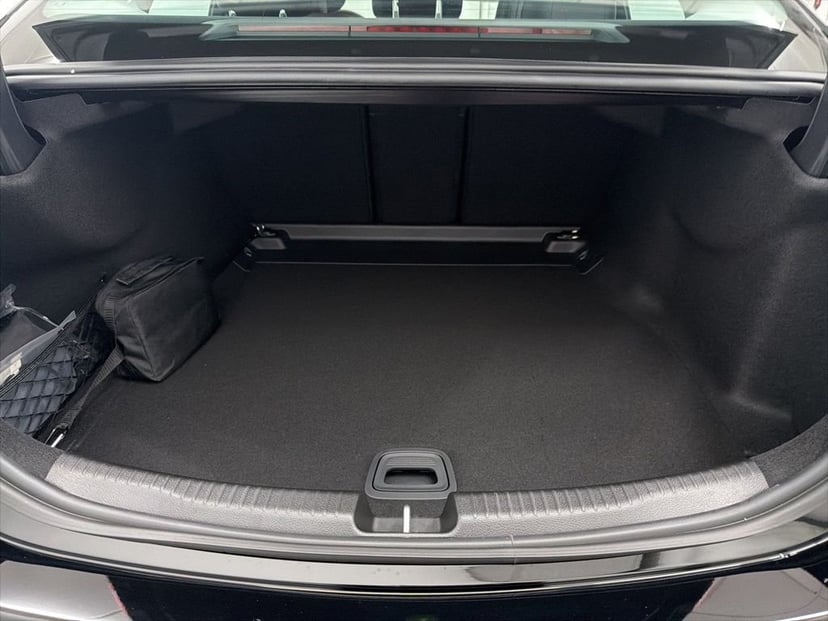2026 Mercedes-Benz C-Class - Image 23