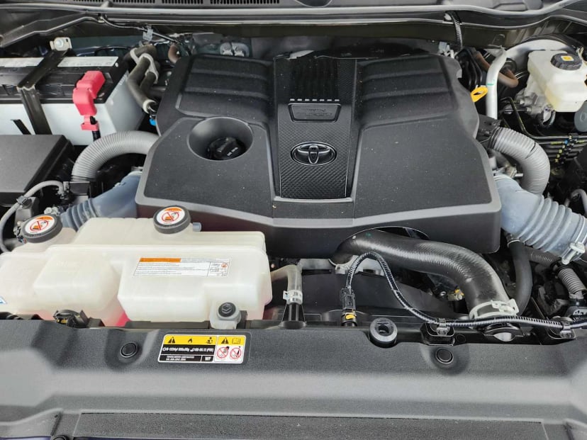 2023 Toyota Tundra - Image 32