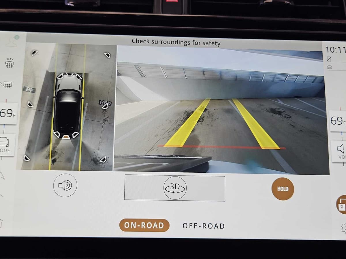 2026 Land Rover Range Rover Velar - Image 17