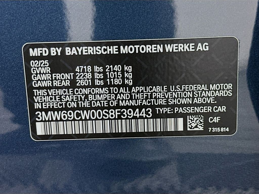 2025 BMW 3 Series - Image 33