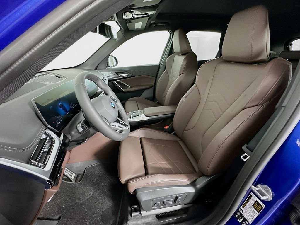 2025 BMW X1 - Image 16