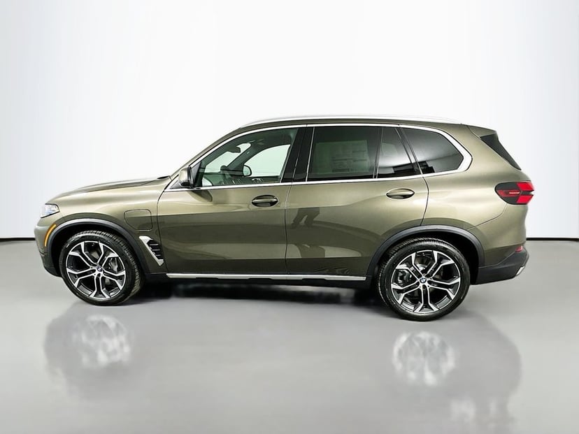 2026 BMW X5 - Image 8