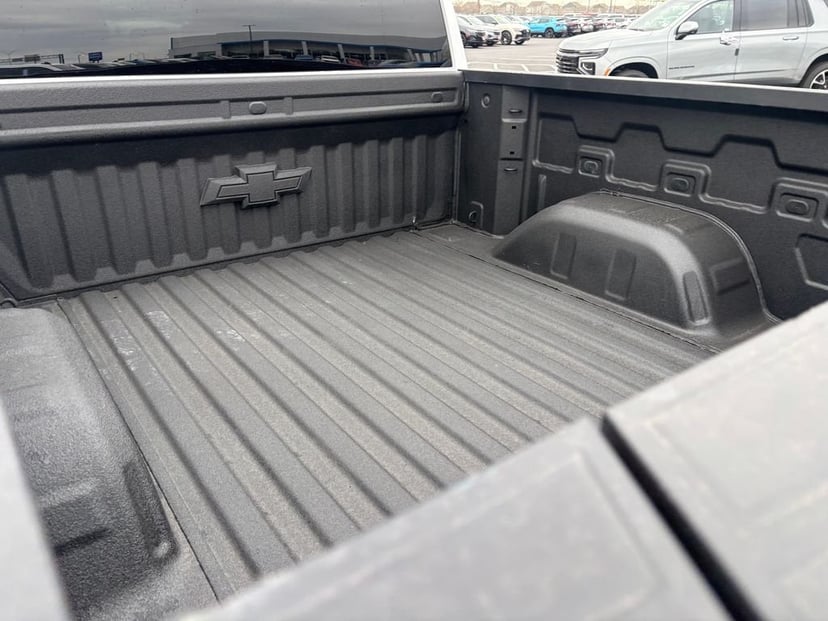 2025 Chevrolet Silverado 1500 - Image 32