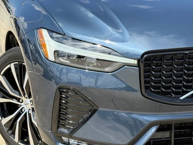 2024 Volvo XC60 - Image 3