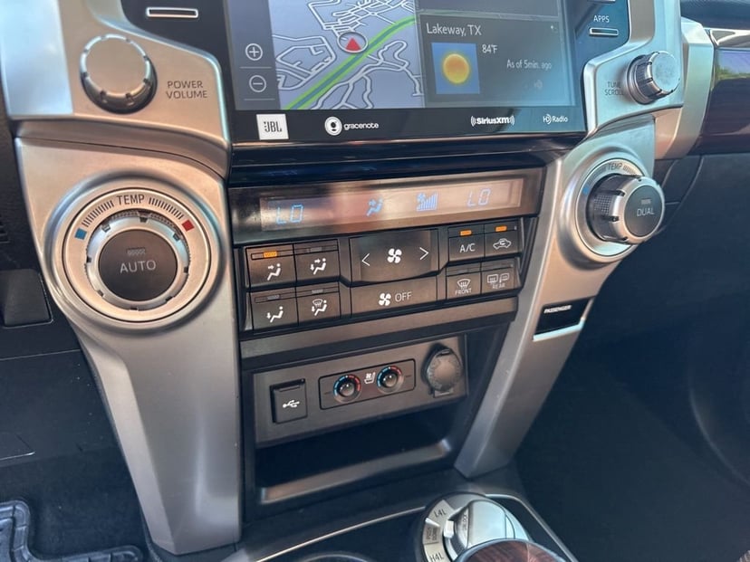 2020 Toyota 4Runner - Image 38