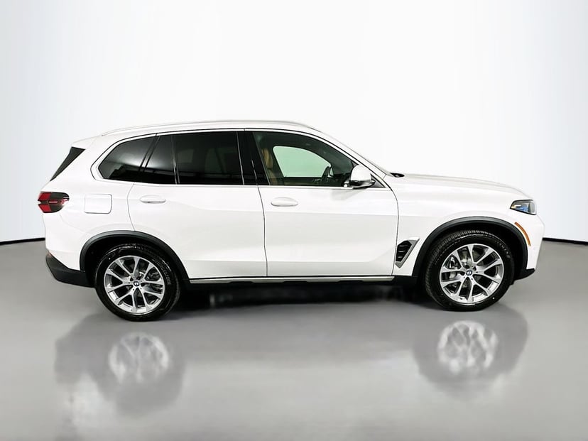 2026 BMW X5 - Image 3