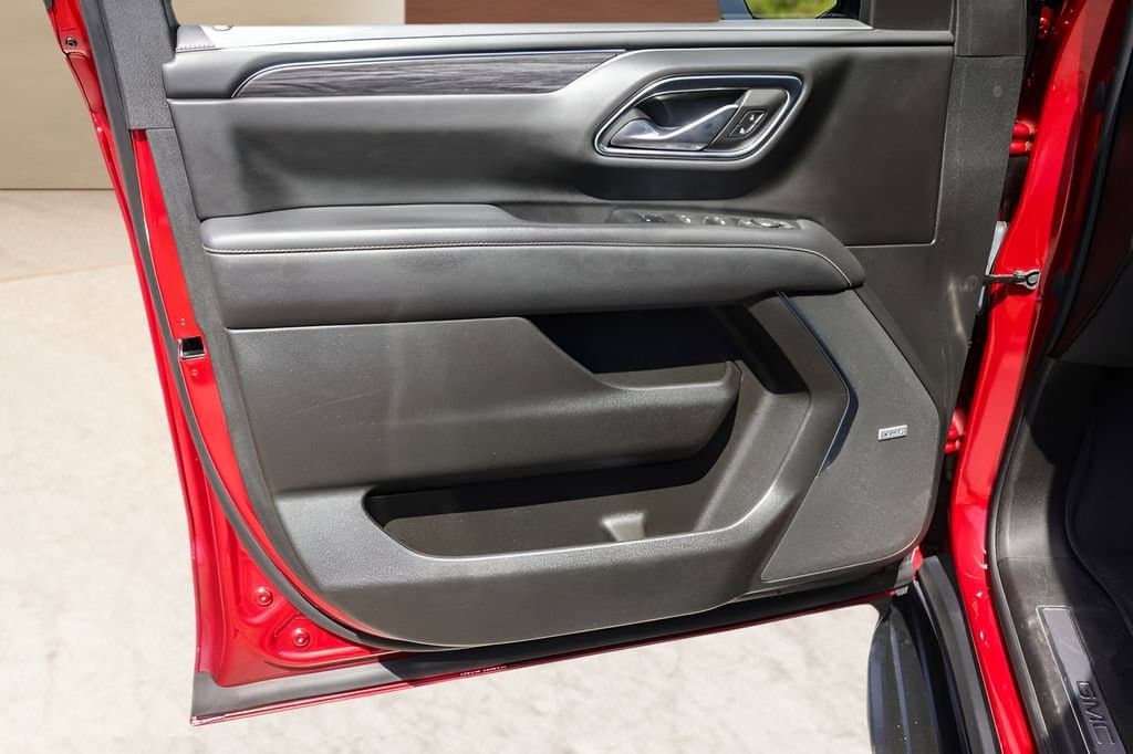 2023 GMC Yukon XL - Image 24