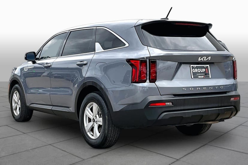 2022 Kia Sorento - Image 12