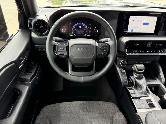 2025 Toyota Land Cruiser - Image 25