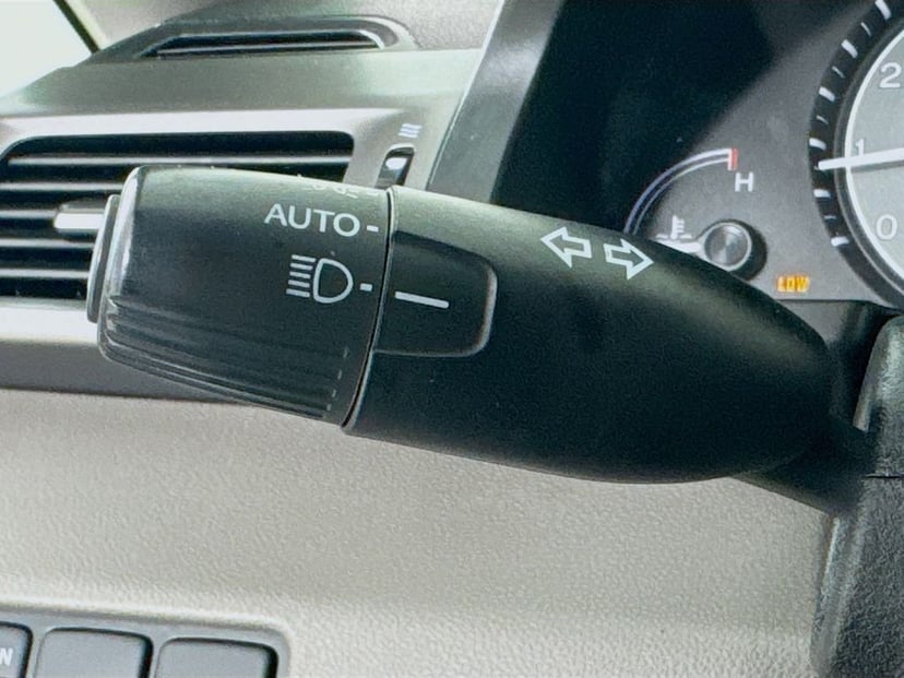 2015 Honda Odyssey - Image 13