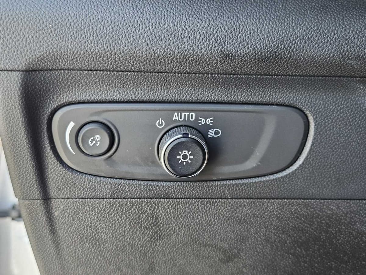 2022 Buick Envision - Image 20