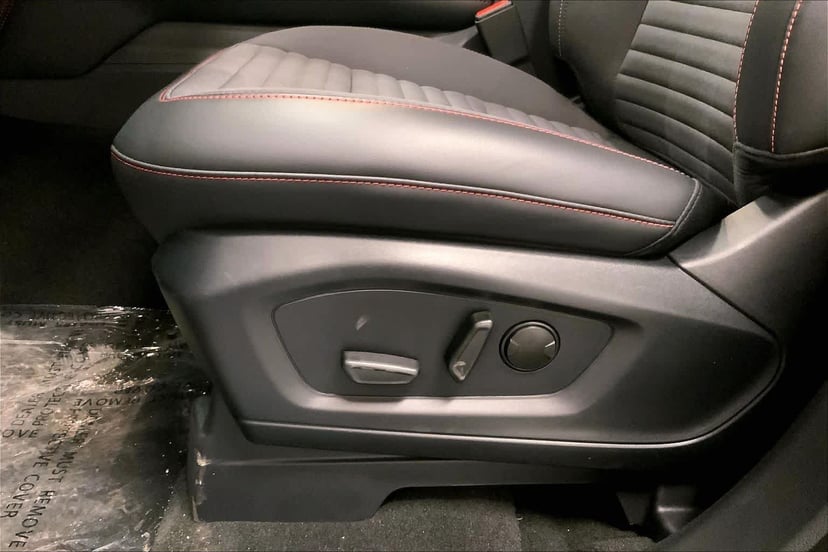 2026 Ford Explorer - Image 19