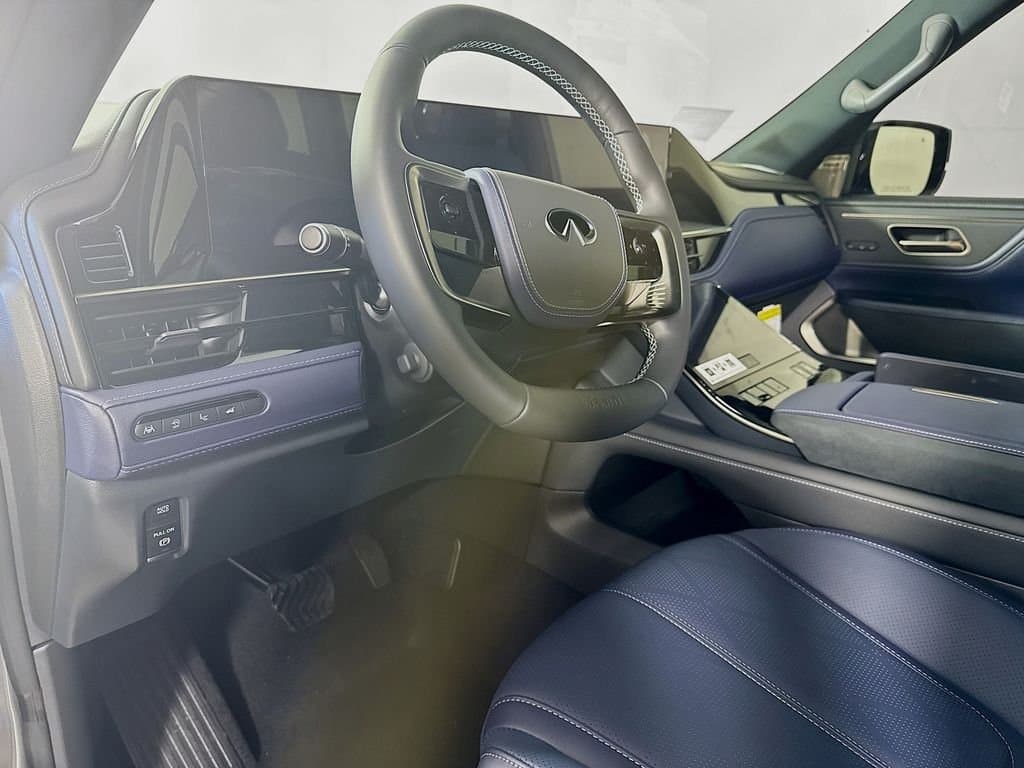 2026 INFINITI QX80 - Image 10