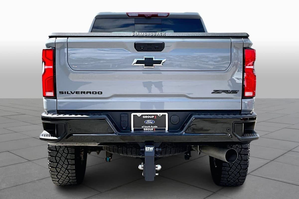 2024 Chevrolet Silverado 2500HD - Image 7