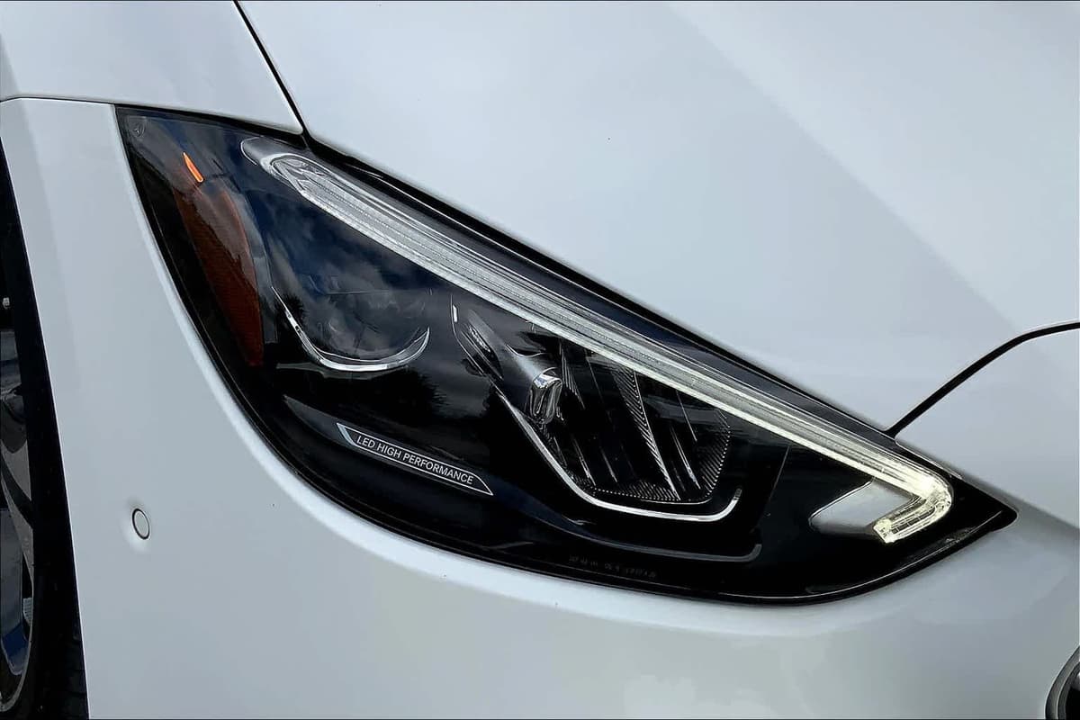 2023 Mercedes-Benz C 300 - Image 25