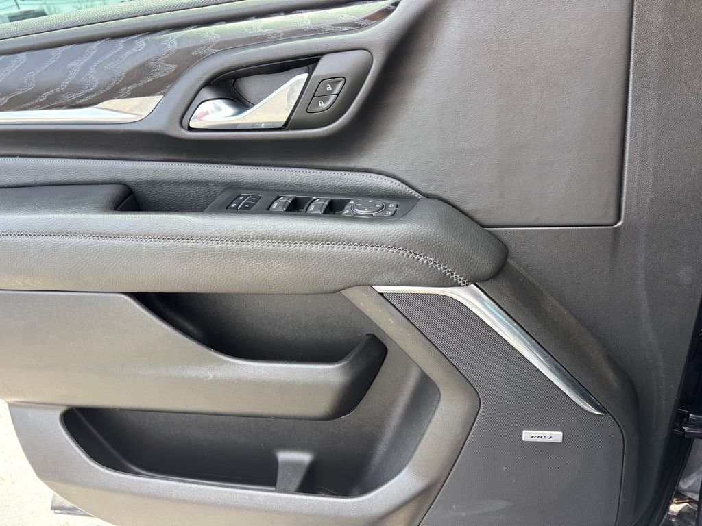 2023 GMC Yukon - Image 21