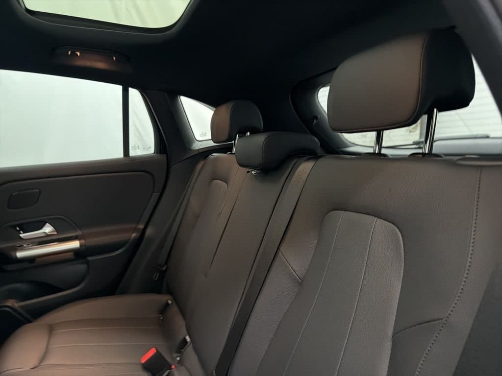 2026 MERCEDES-BENZ GLA - Image 20