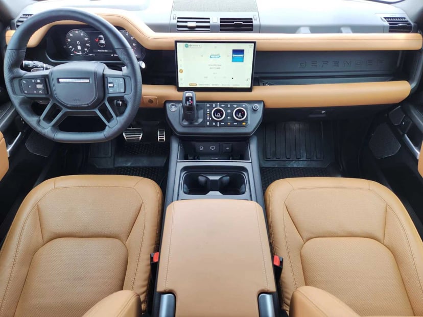 2024 Land Rover Defender - Image 26