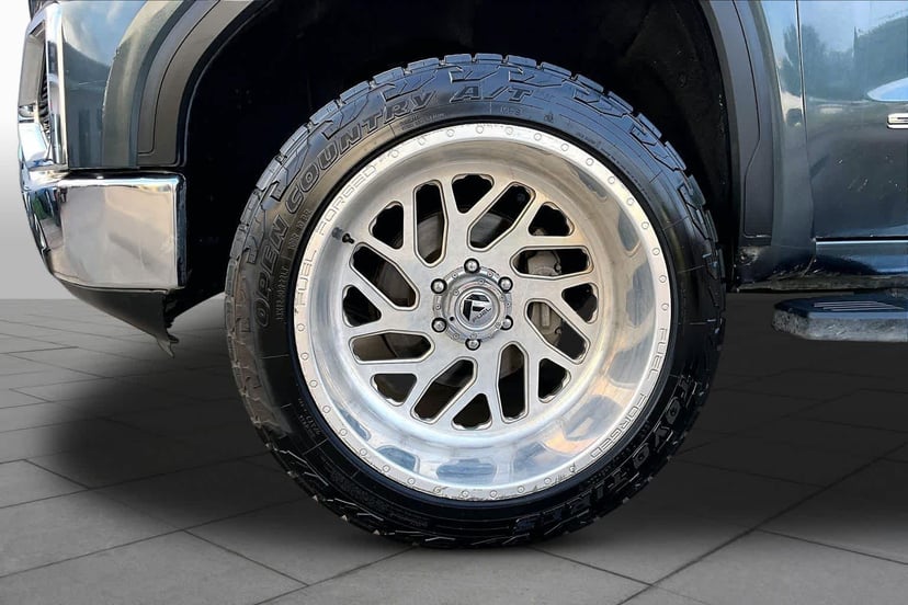 2019 GMC Sierra 1500 - Image 11
