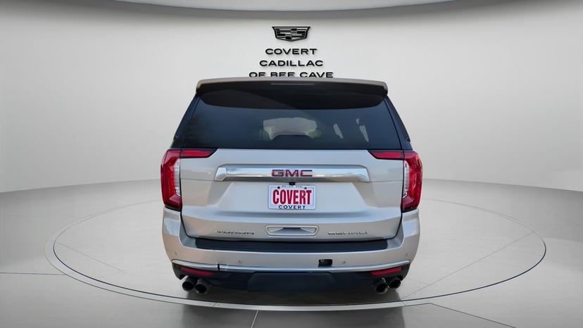 2023 GMC Yukon XL - Image 8